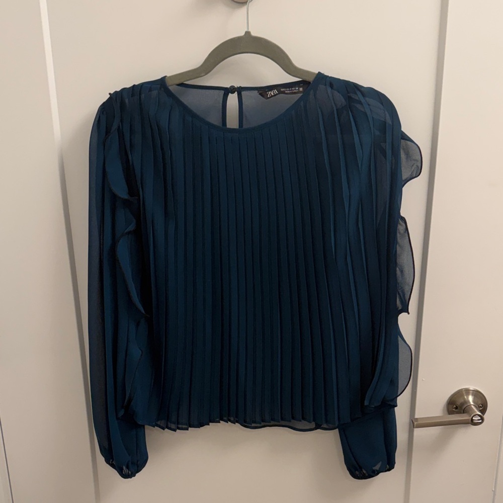 ZARA size small emerald green blouse long sleeve sheer